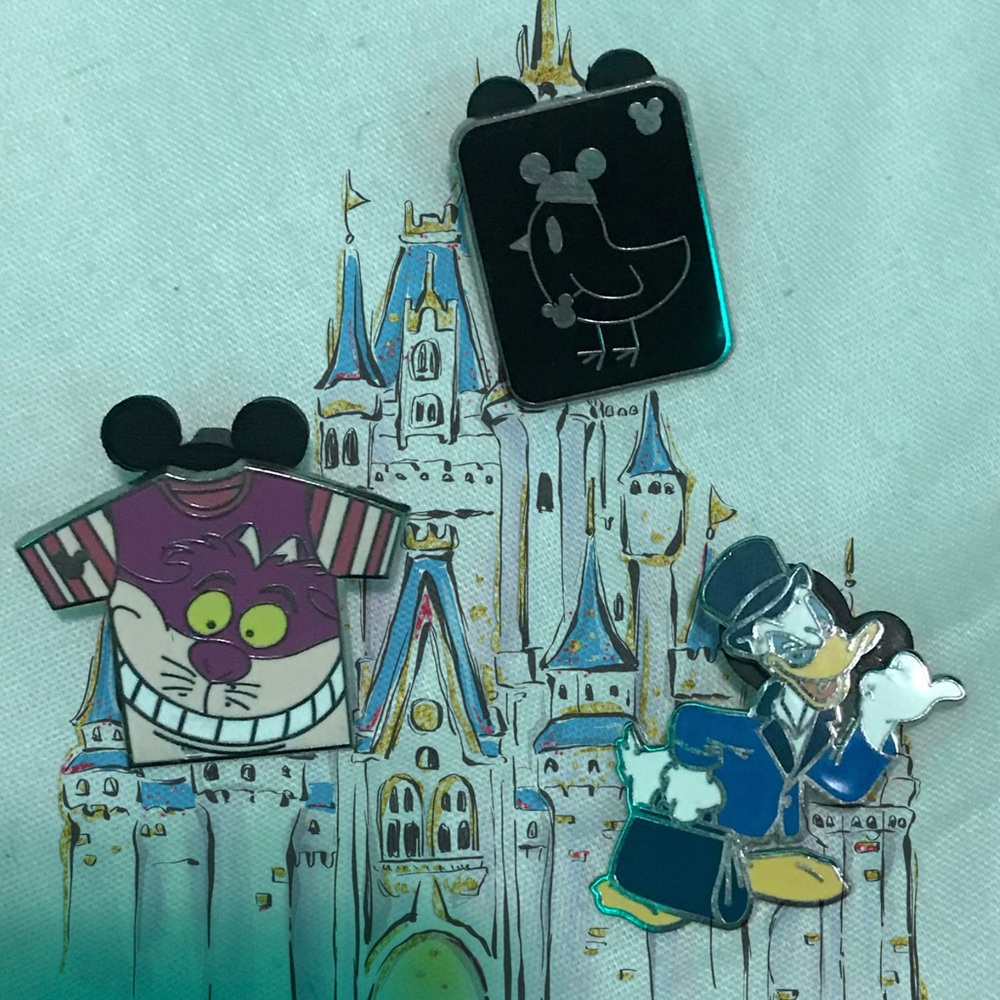 Rare Disney pins 3 pack
